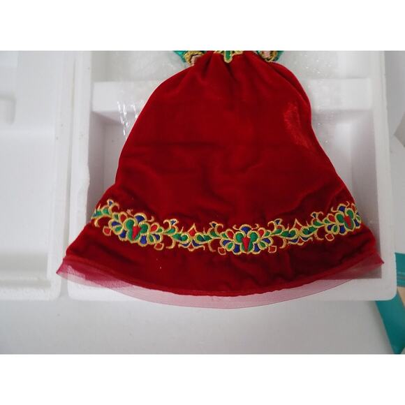 Vintage Holiday Jewel porcelain Barbie doll 1995 Mattel 14311 - Picture 4 of 7